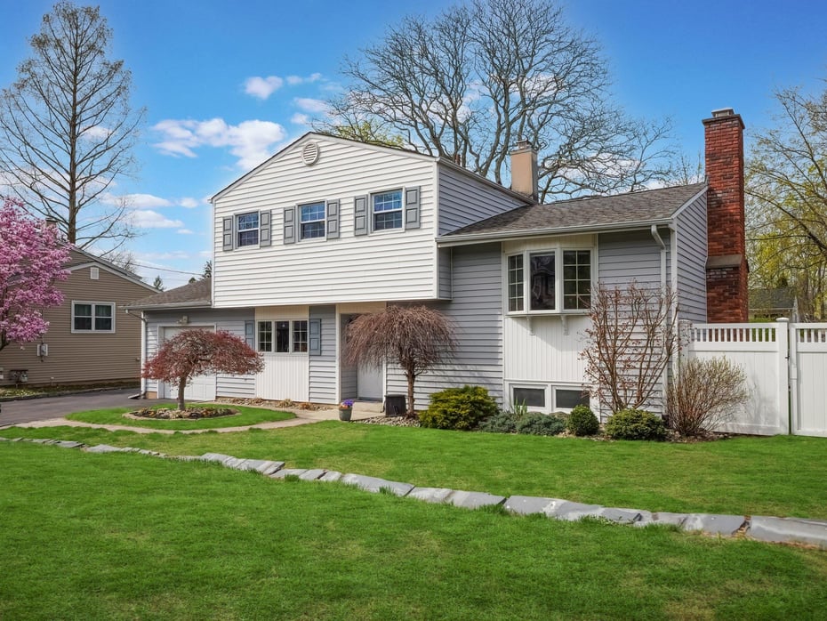 10 Dutch Hollow Drive Photo 4