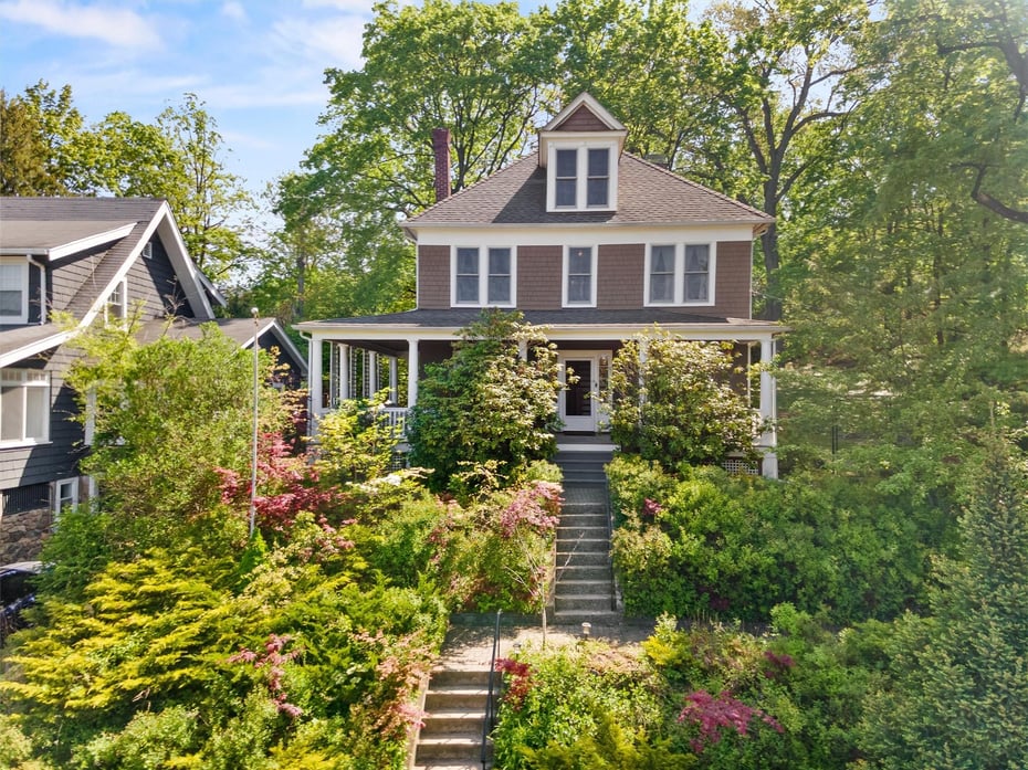 101 Mohican Park Avenue Photo 3