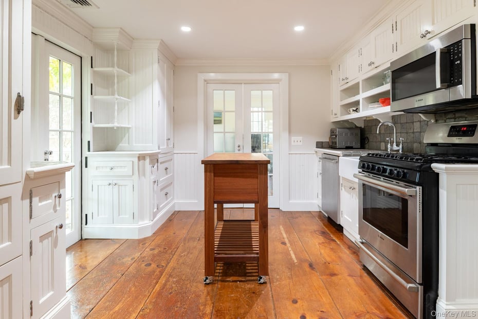 11 Carriage House Road Photo 28