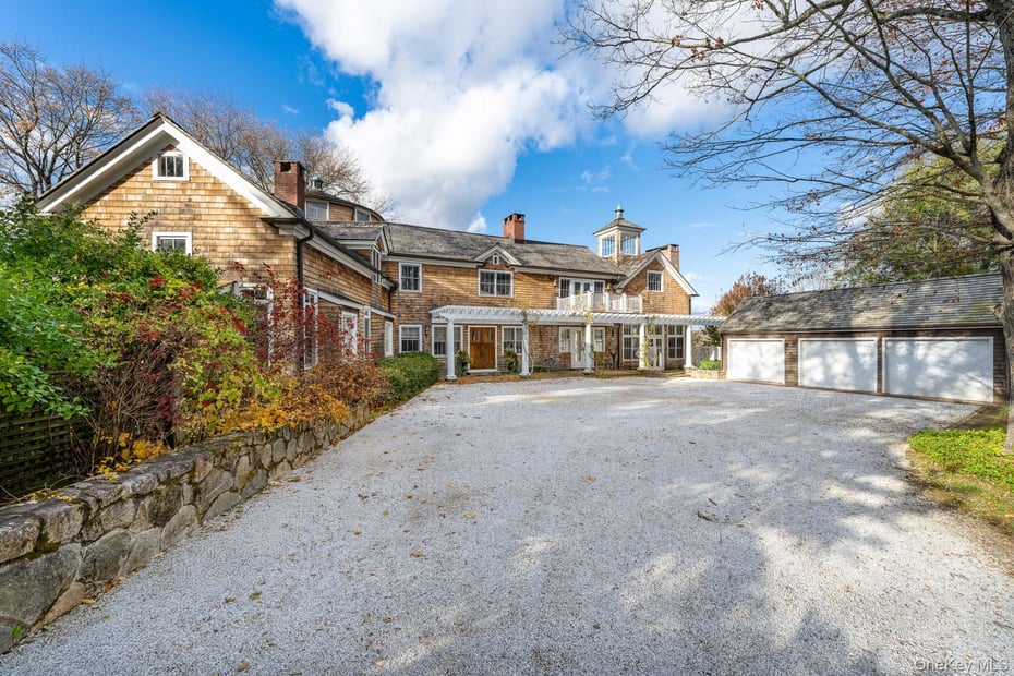 11 Carriage House Road Photo 24