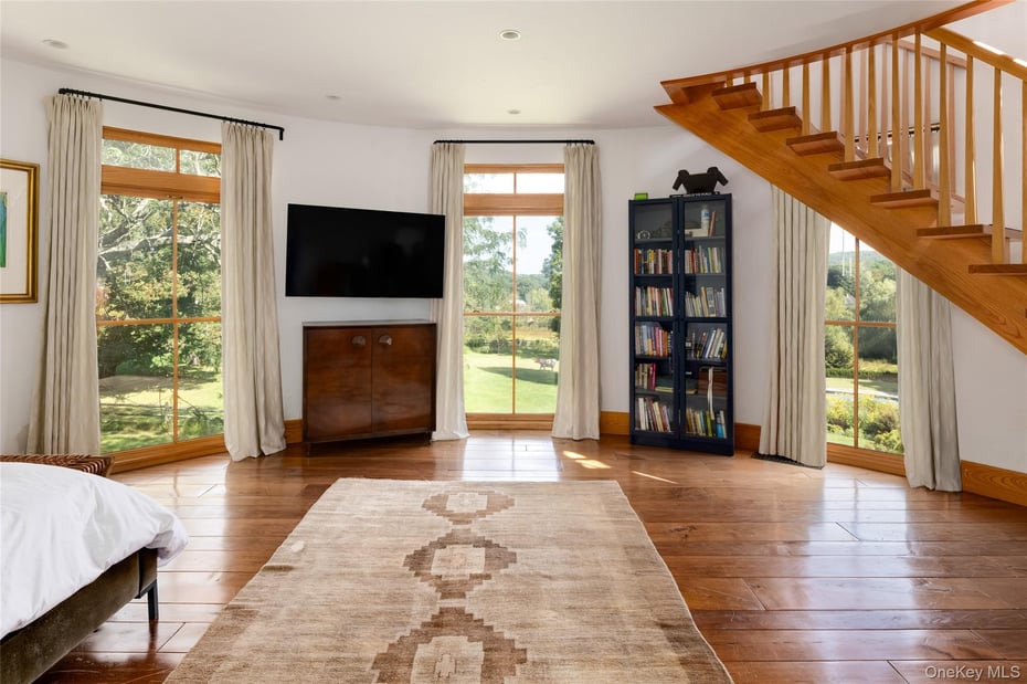 11 Carriage House Road Photo 22