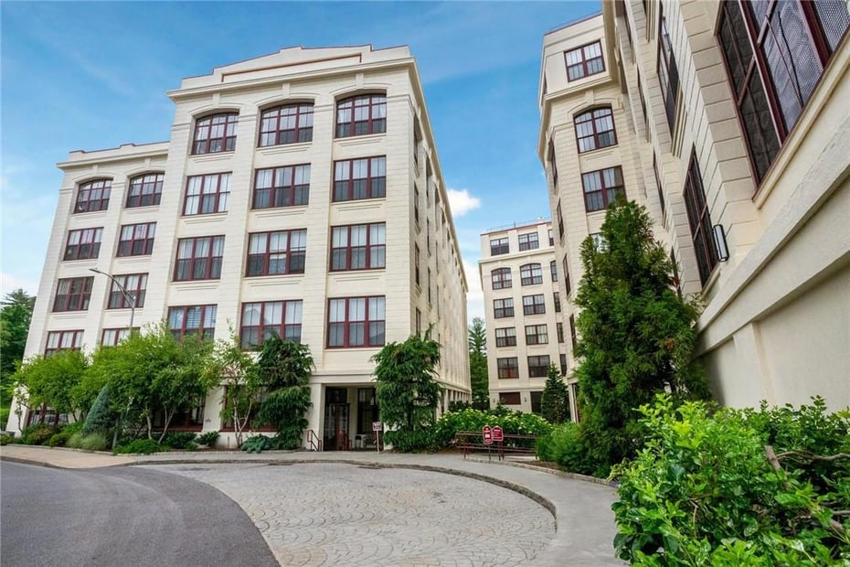 1 Scarsdale Road  #419 Photo 1