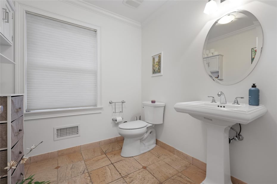 19 Grandview Avenue Photo 15