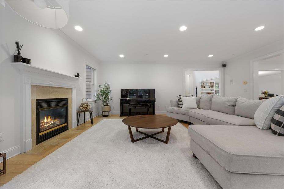 19 Grandview Avenue Photo 12