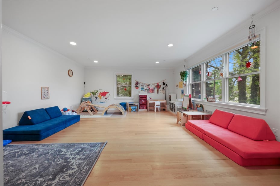 19 Grandview Avenue Photo 4