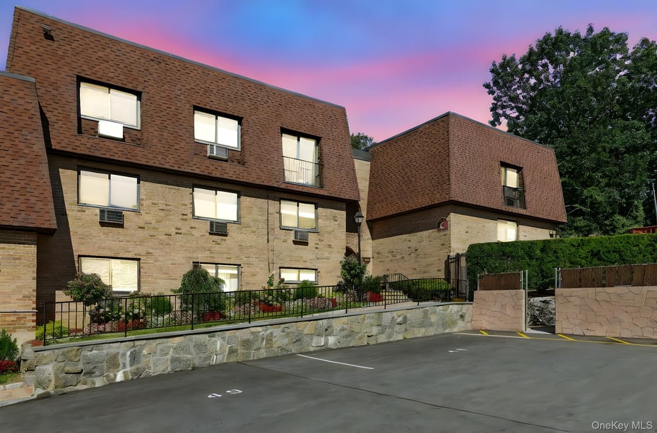 348 Central Park Avenue  #C15 Photo 26