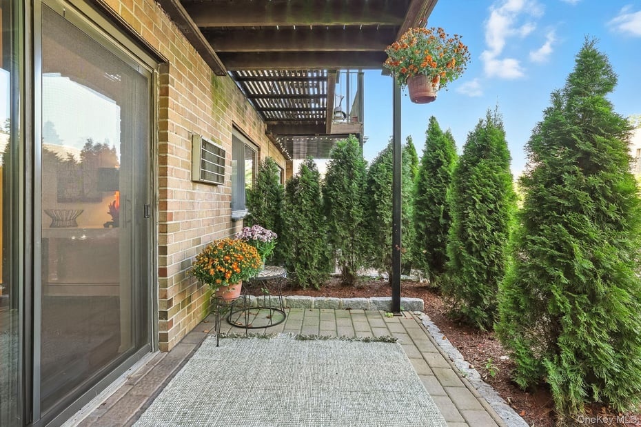 348 Central Park Avenue  #C15 Photo 22