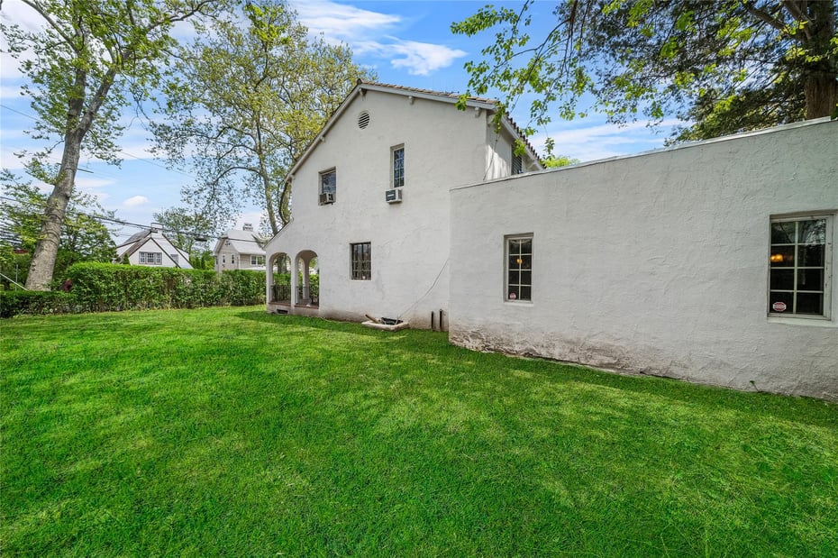 130 Columbus Avenue Photo 25