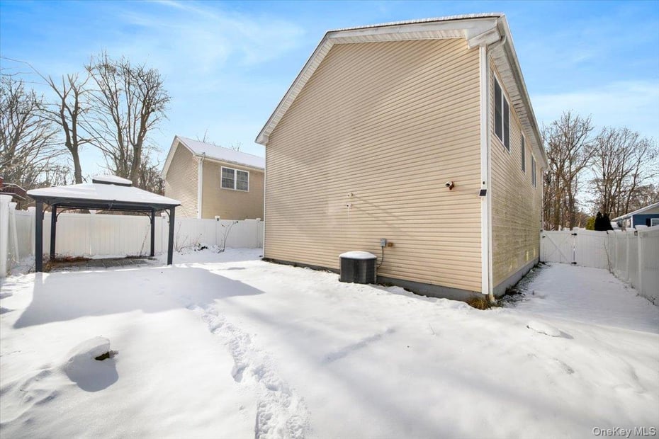 52 Sears Avenue Photo 27