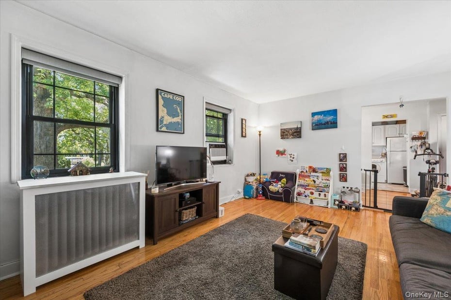 14 Manchester Road  #2L Photo 13