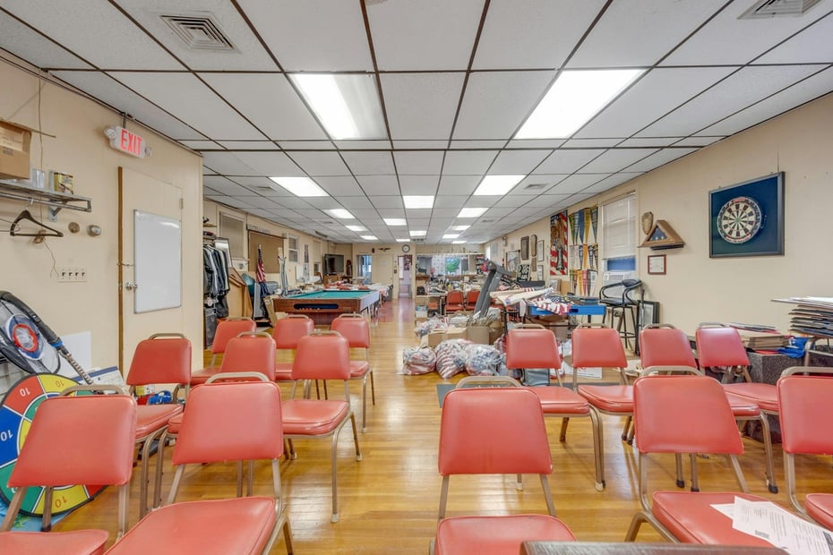 433 White Plains Road Photo 4