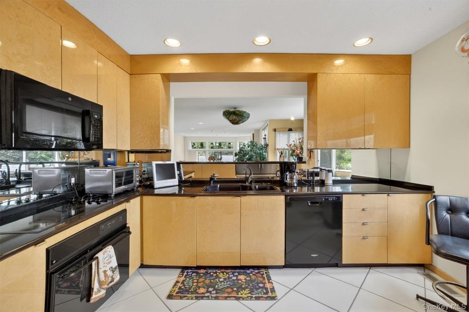 41 Waterside Close Photo 13