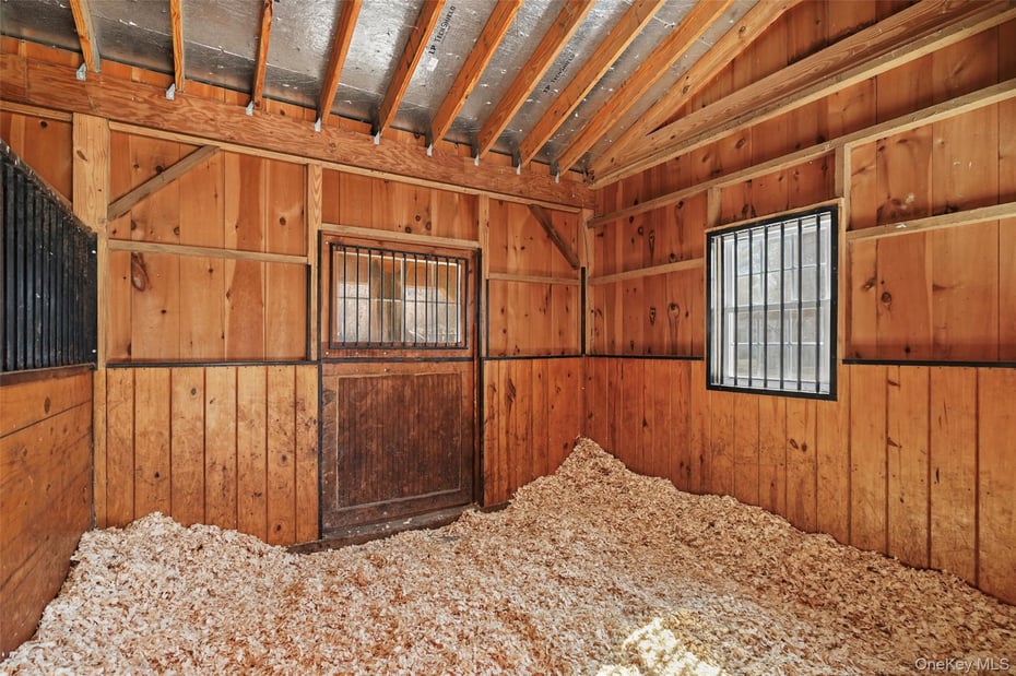 175 Finch Road Photo 32