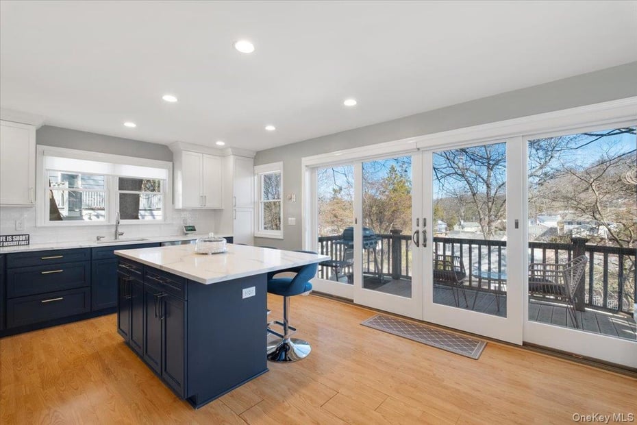 87 Center Street Photo 6