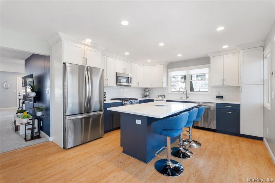 87 Center Street Photo 3