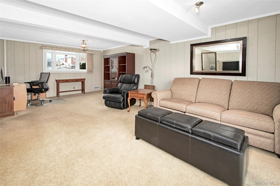 107 Parkview Road Photo 11