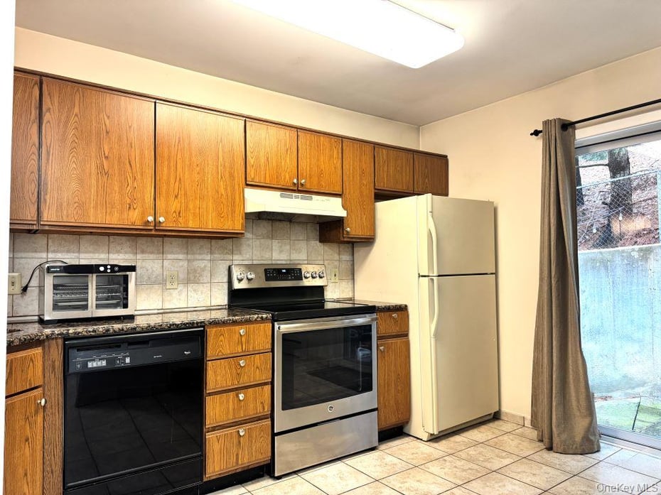 11 Livingston Manor #11 Photo 8