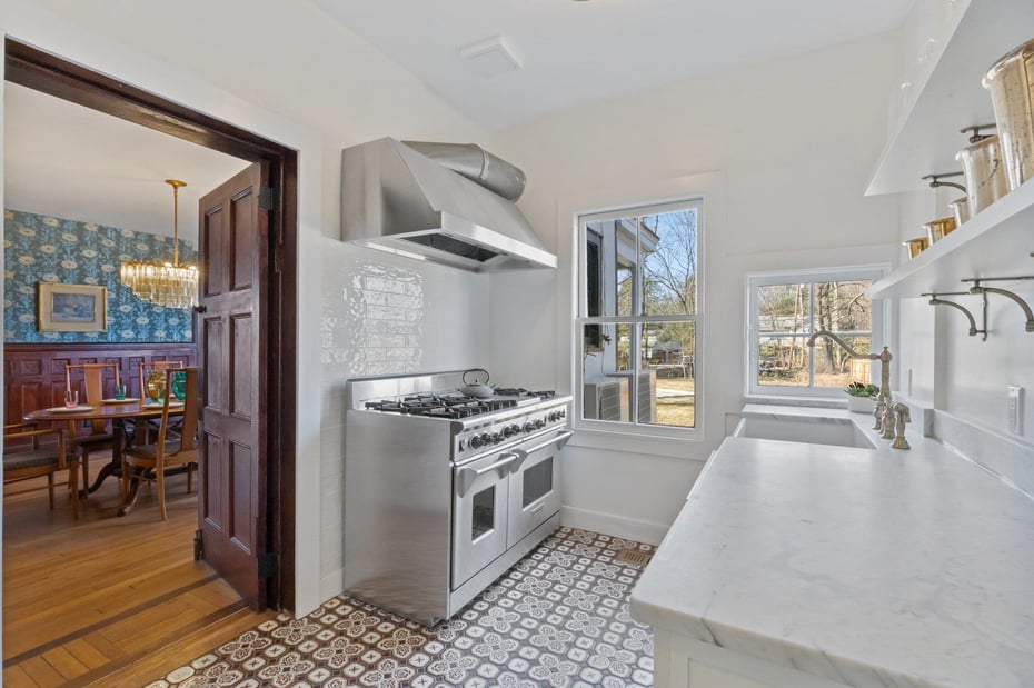 162 Cherry Street Photo 8