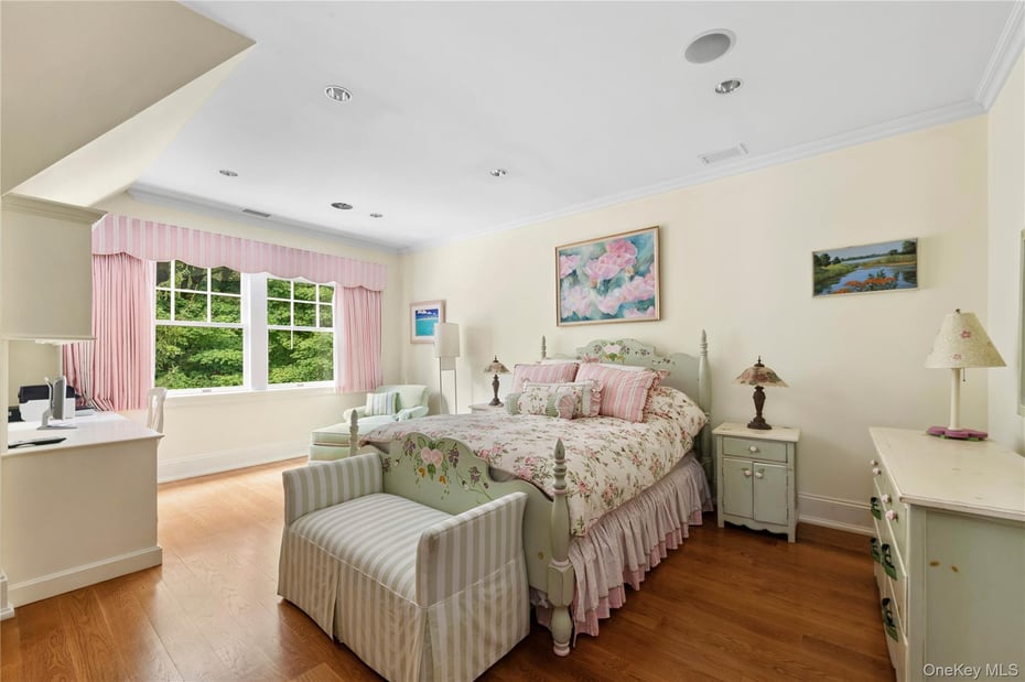 284 W Patent Road Photo 21