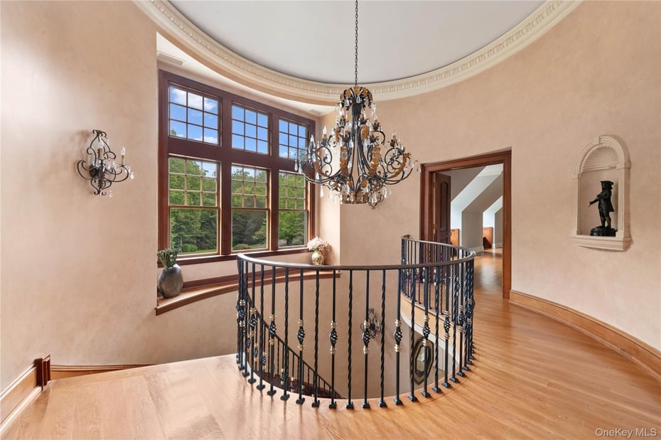 284 W Patent Road Photo 16