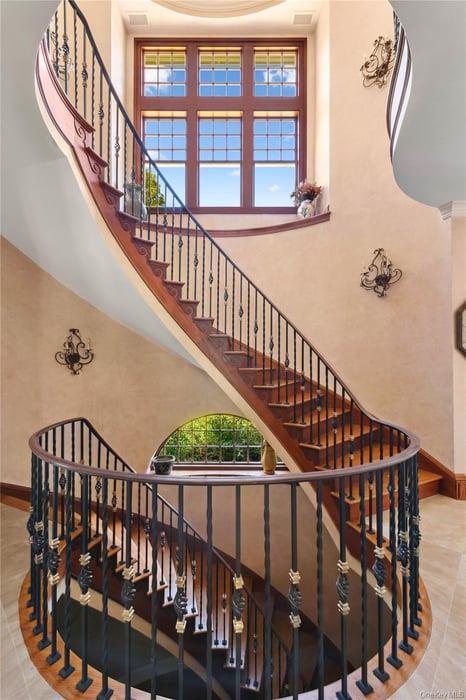 284 W Patent Road Photo 15