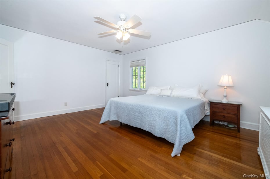 550 Forest Avenue Photo 23