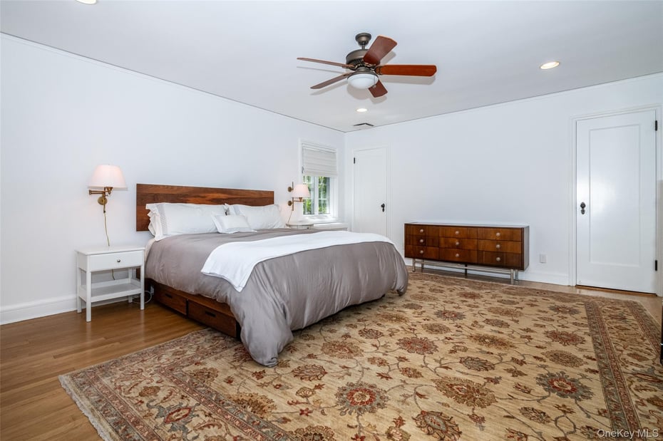550 Forest Avenue Photo 26