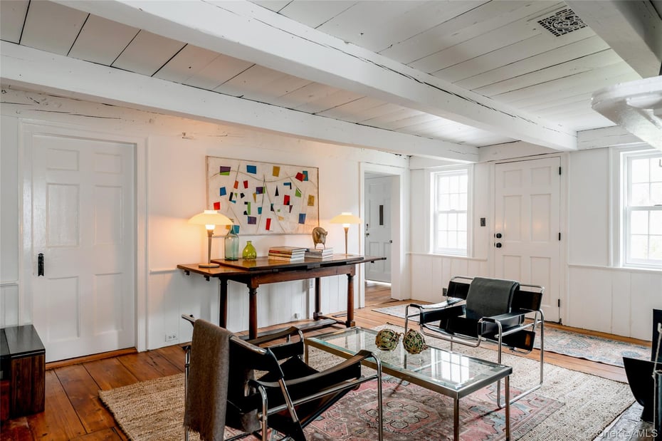 433 Rapp Road Photo 7