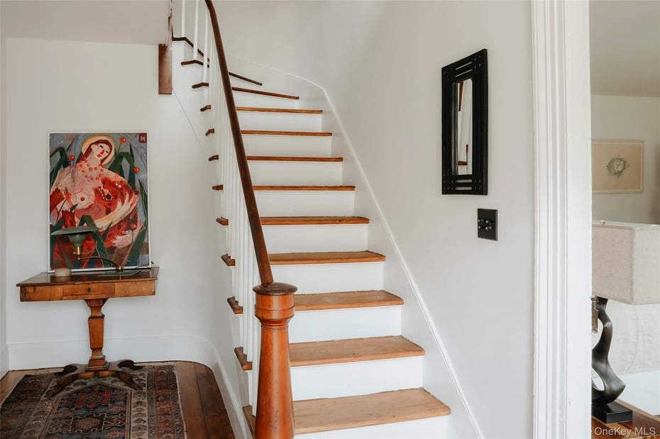 433 Rapp Road Photo 5