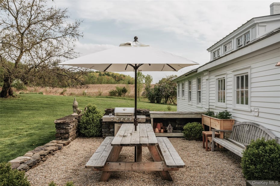 433 Rapp Road Photo 27