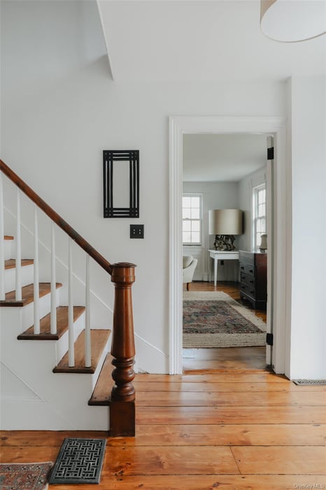 433 Rapp Road Photo 19