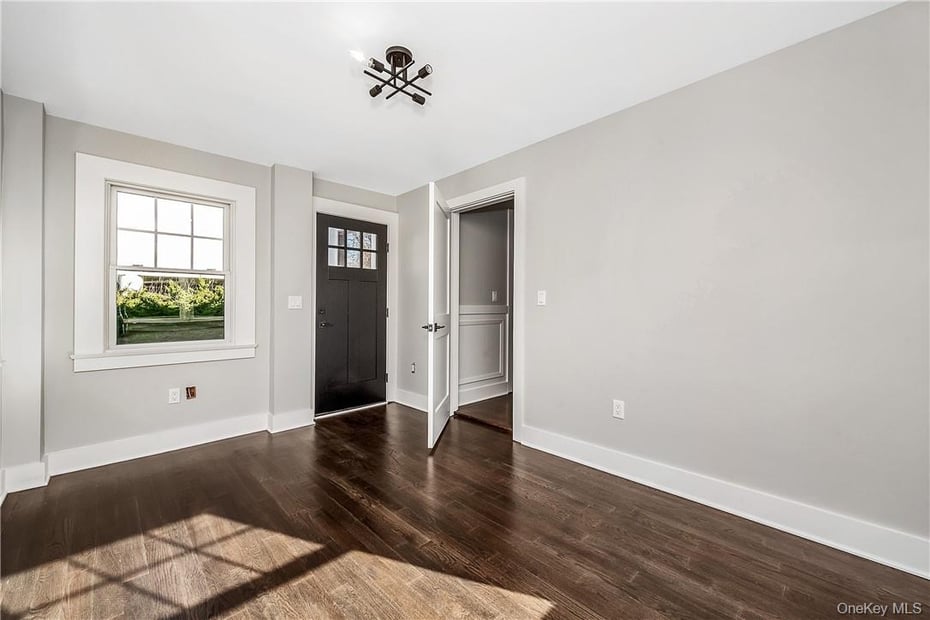 200 Main Street Photo 7