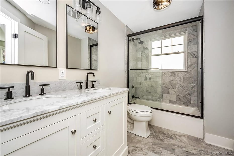 200 Main Street Photo 10