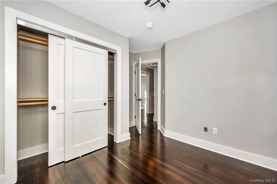 200 Main Street Photo 11