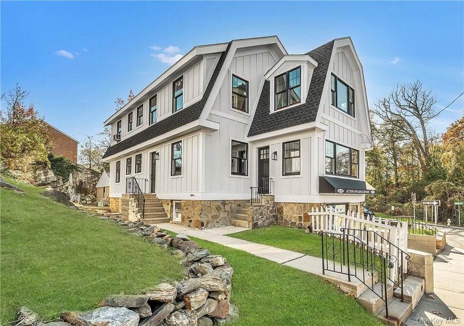 200 Main Street Photo 1