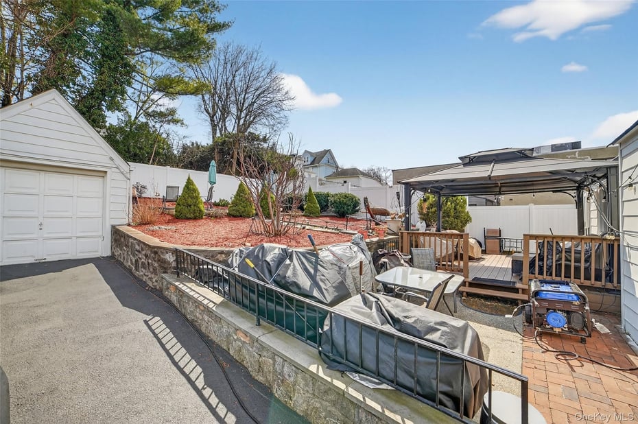 12 N Lawn Avenue Photo 30