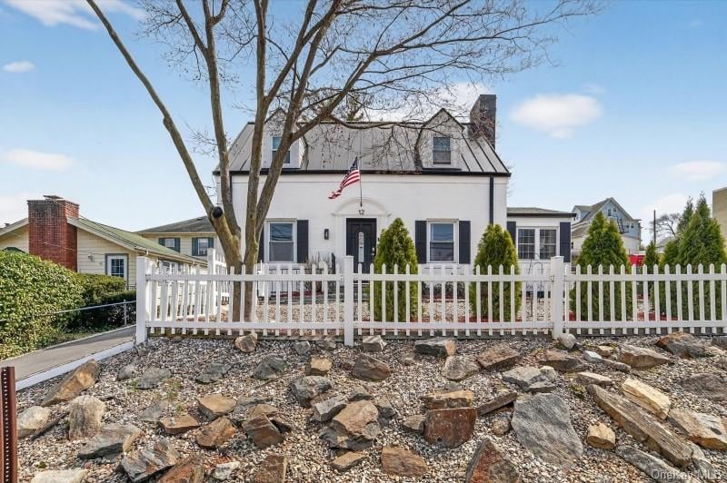 12 N Lawn Avenue Photo 3