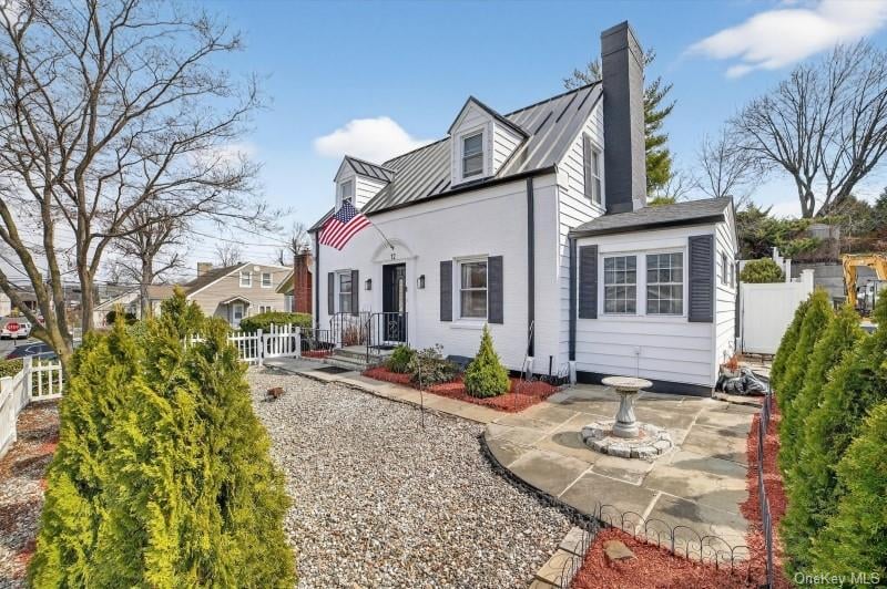 12 N Lawn Avenue Photo 5