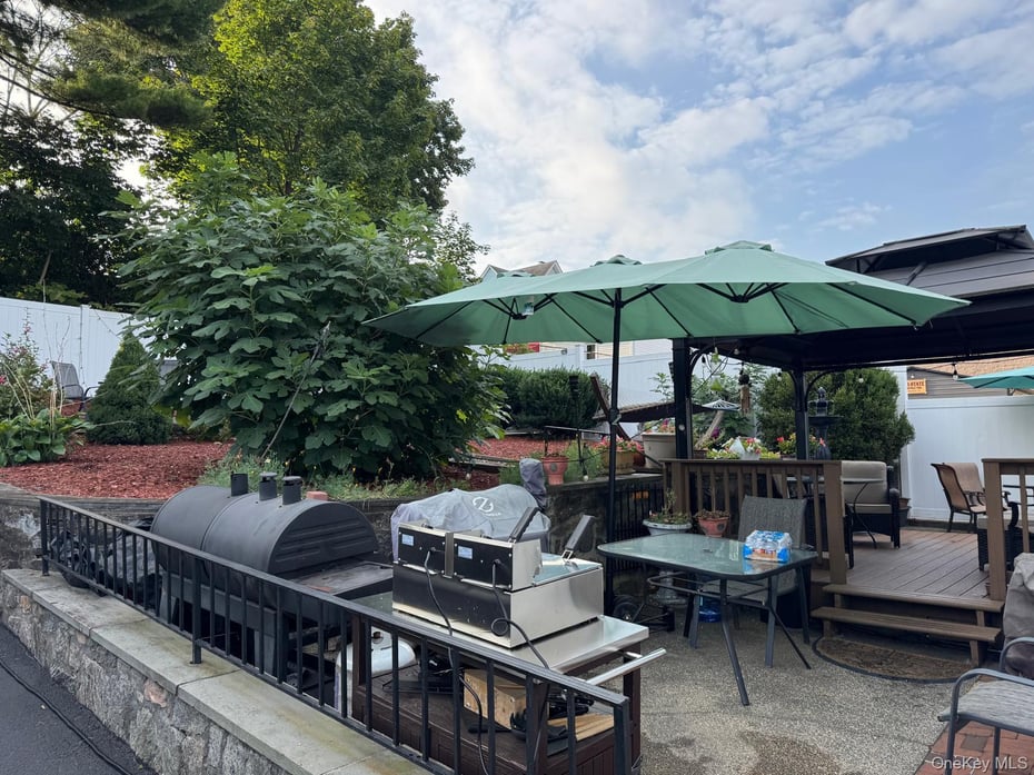 12 N Lawn Avenue Photo 35