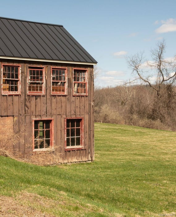 251 Viewmont Road Photo 2