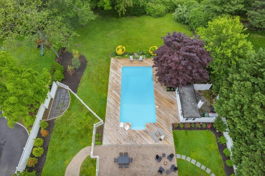 9 Loch Lane Photo 4