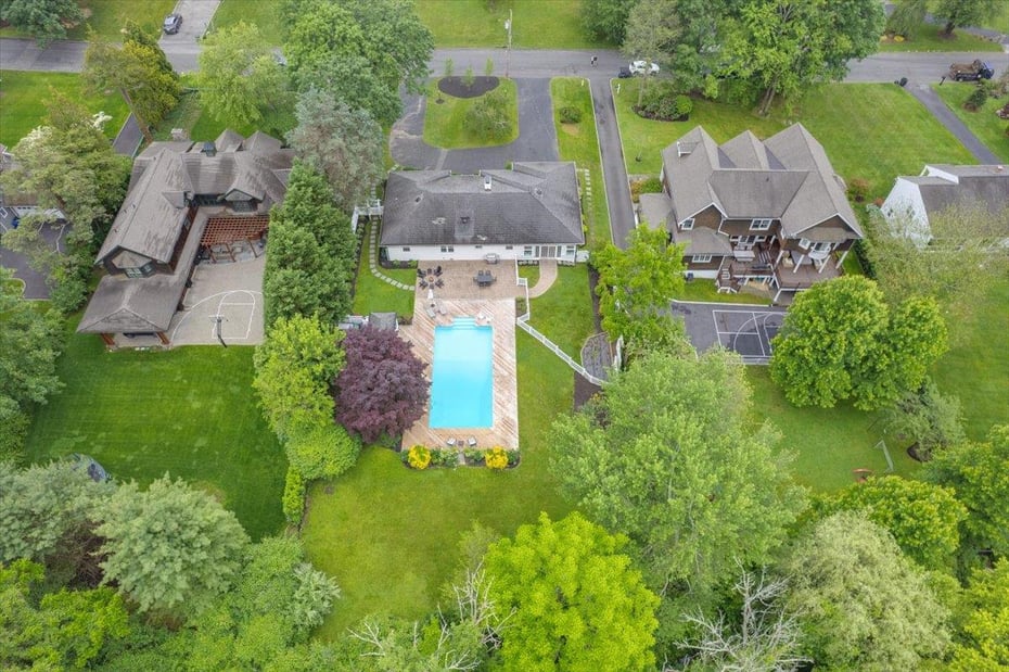 9 Loch Lane Photo 3