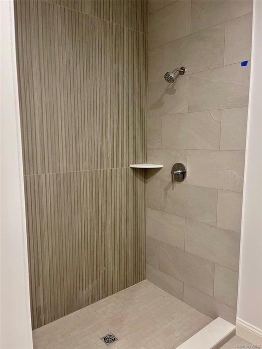 903 Oakridge Common Photo 11