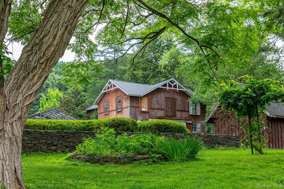 202 Buckwheat Bridge Photo 3