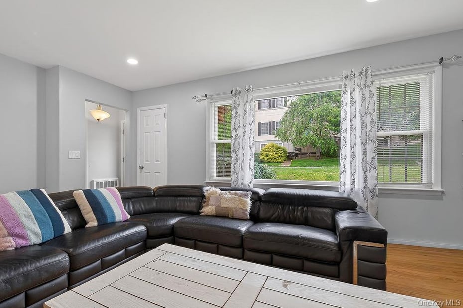 33 S Mortimer Avenue Photo 8