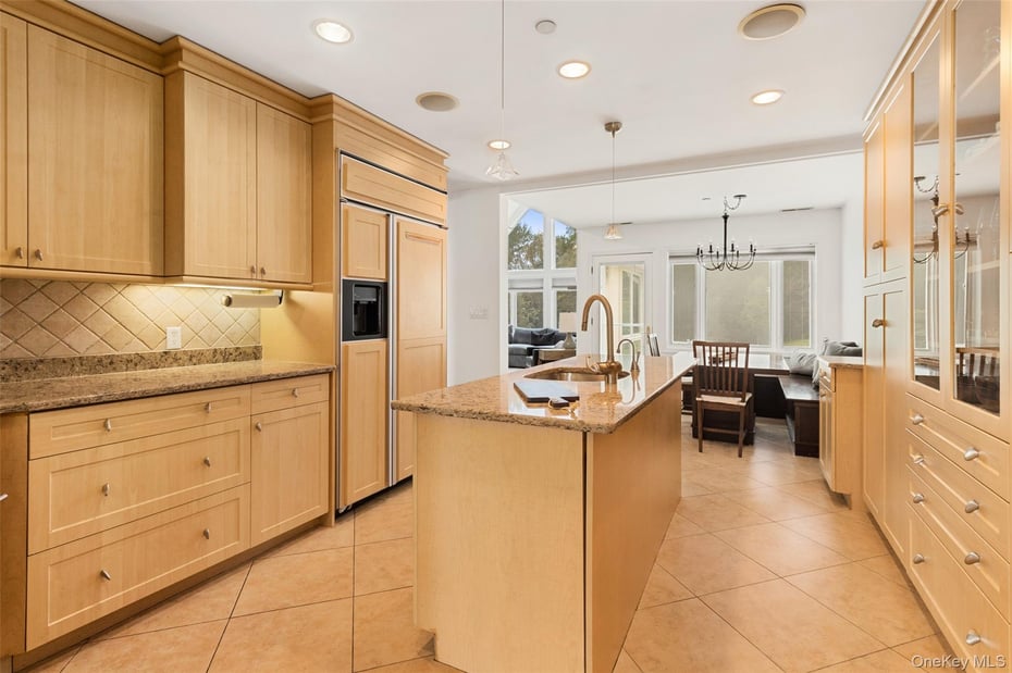 33 Hillandale Road Photo 11