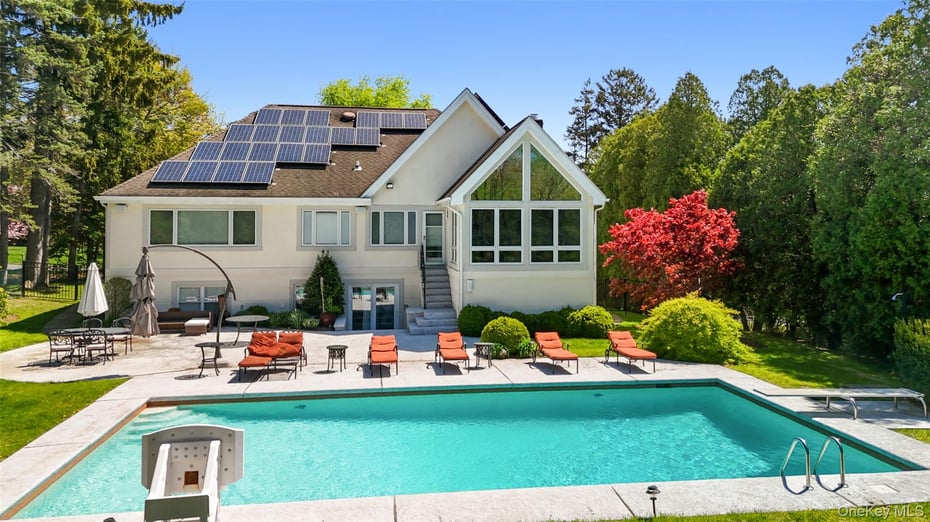 33 Hillandale Road Photo 25