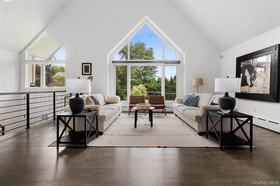 33 Hillandale Road Photo 4