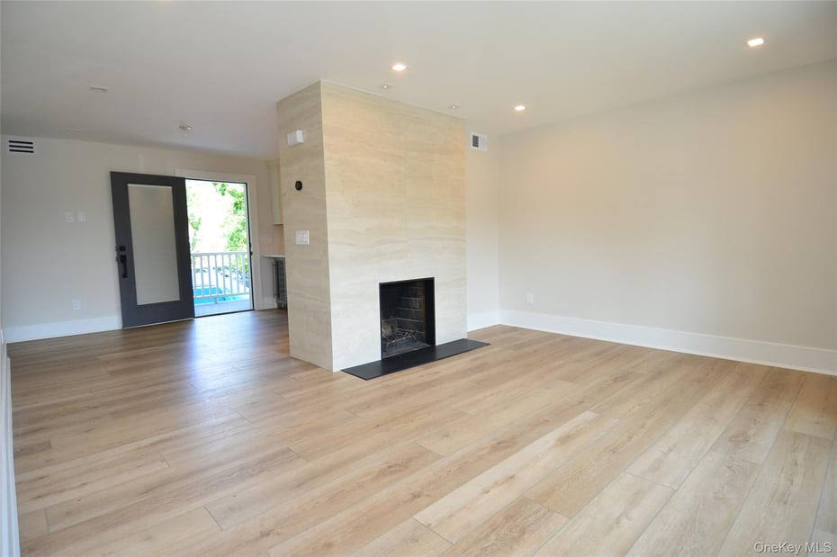 137 Hillside Place Photo 17