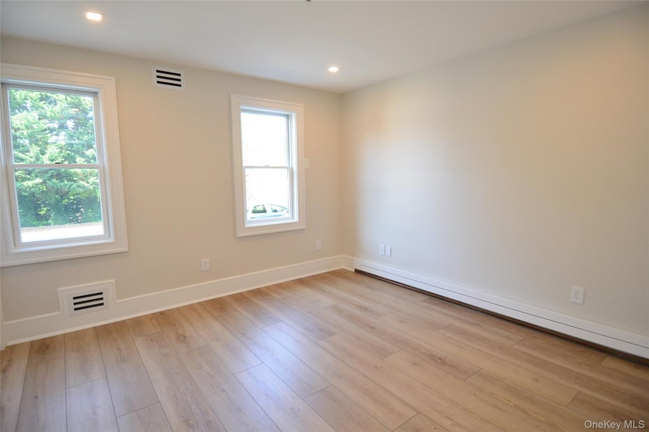 137 Hillside Place Photo 14